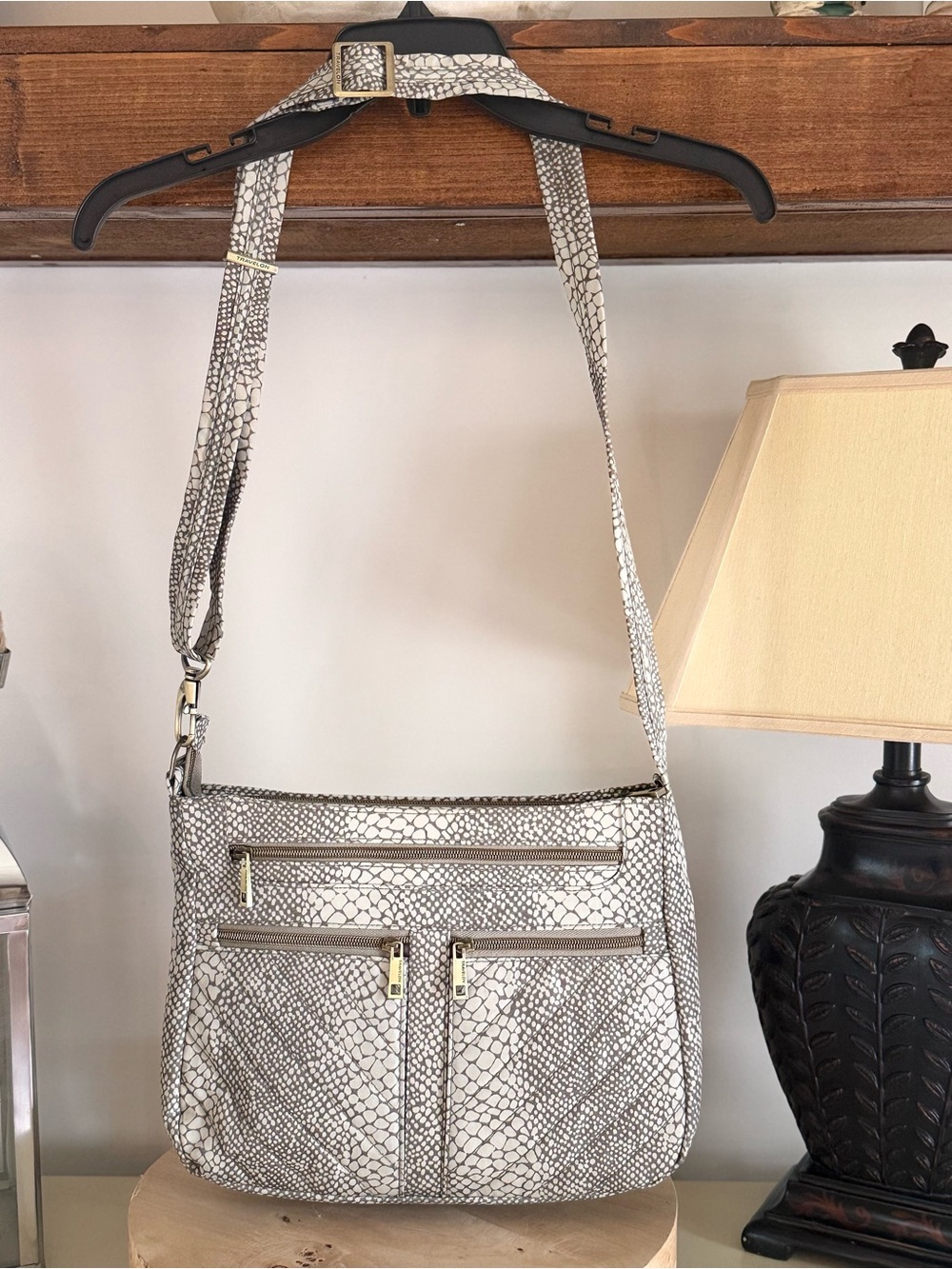 Travelon Anti-Theft Crossbody Bag - Picture 2 of 13